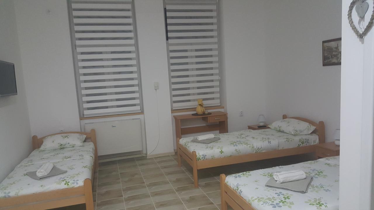 Apartmani Maja זרנג'נין מראה חיצוני תמונה