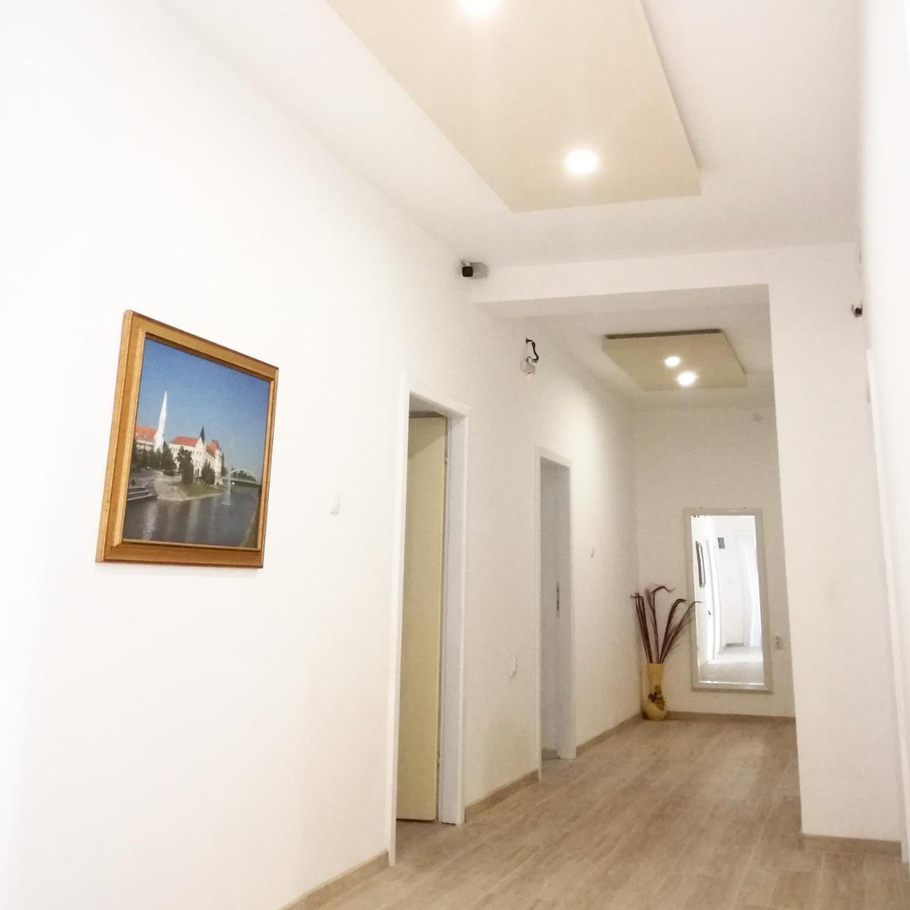 Apartmani Maja זרנג'נין מראה חיצוני תמונה