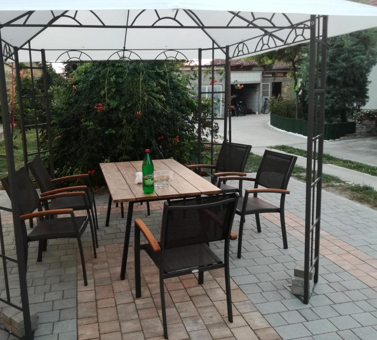 Apartmani Maja זרנג'נין מראה חיצוני תמונה